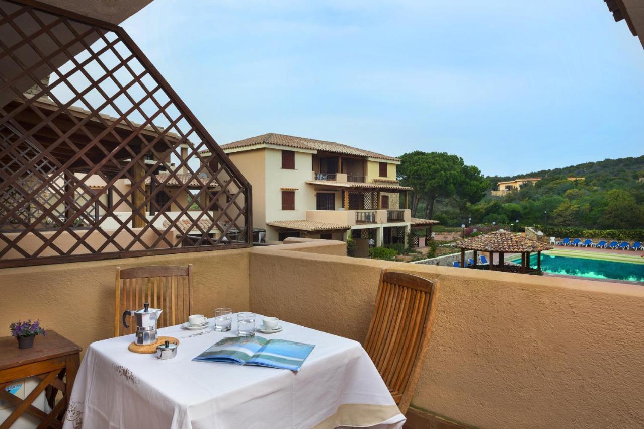 Residence Bougainvillae Liscia di Vacca Luaran gambar