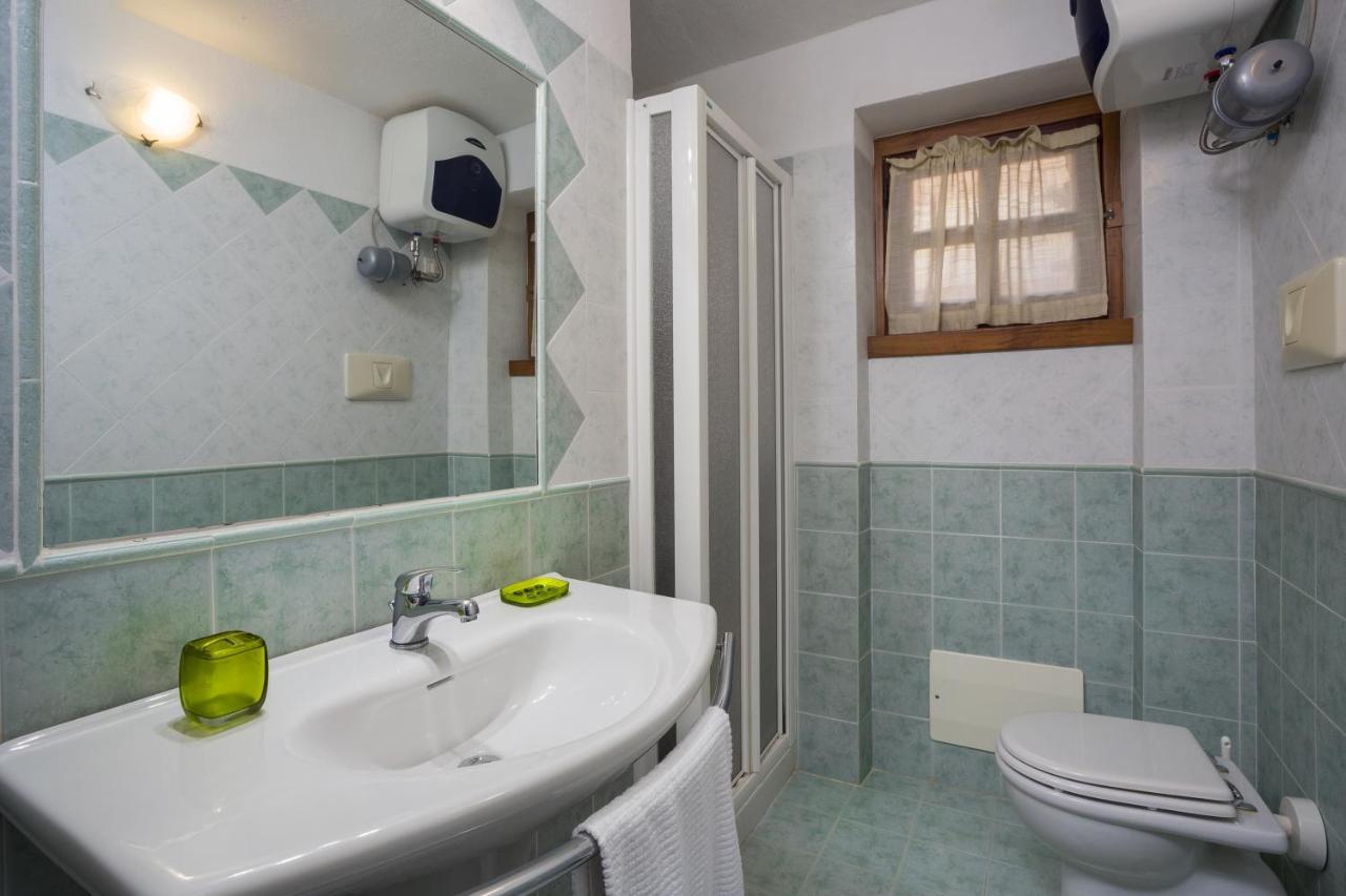 Residence Bougainvillae Liscia di Vacca Luaran gambar