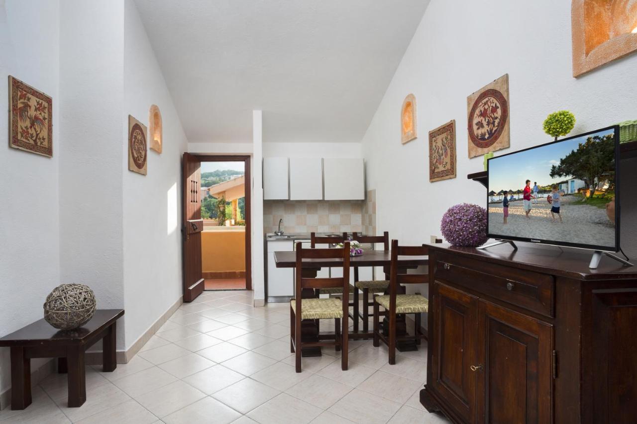 Residence Bougainvillae Liscia di Vacca Luaran gambar