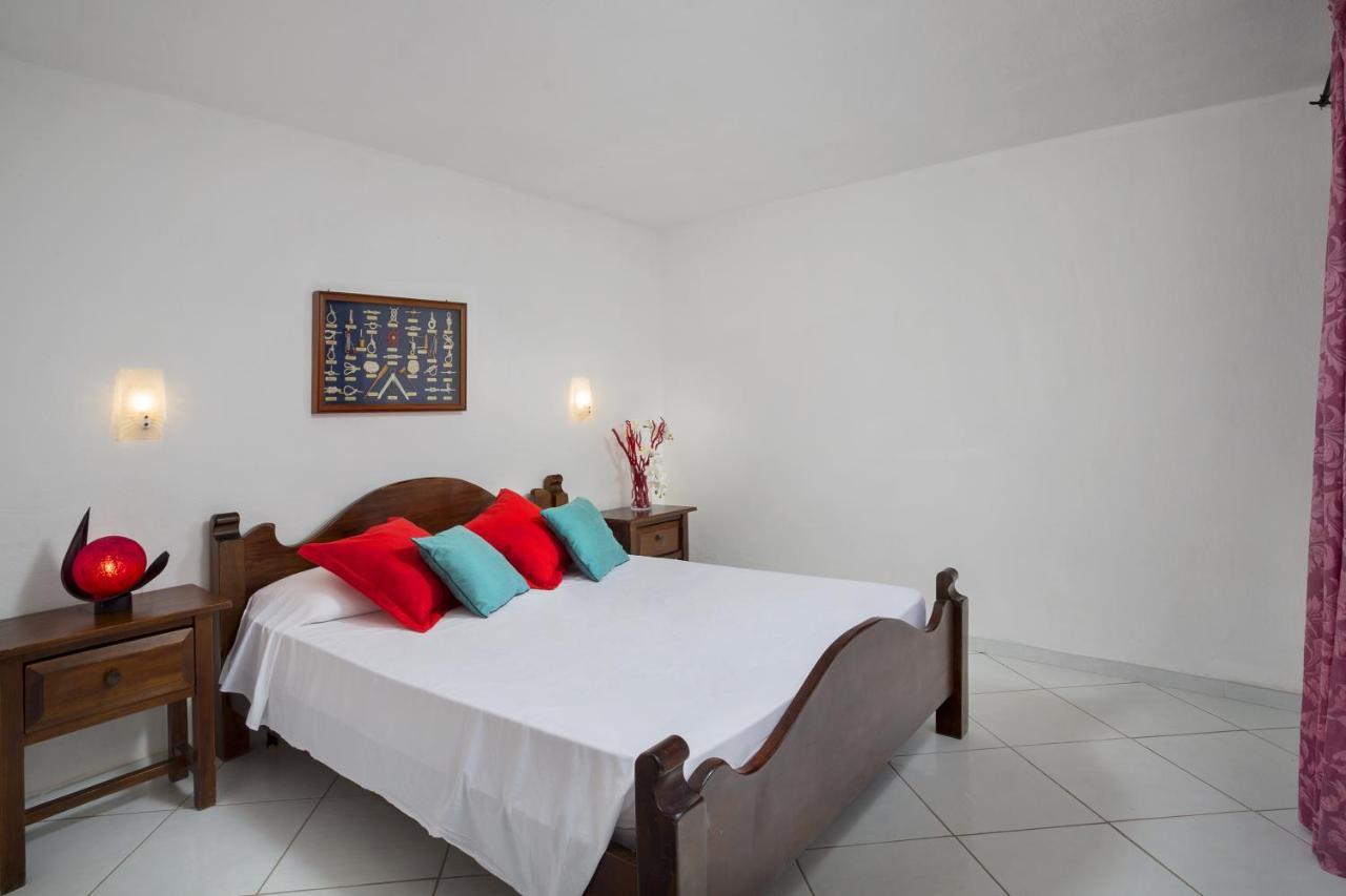 Residence Bougainvillae Liscia di Vacca Luaran gambar
