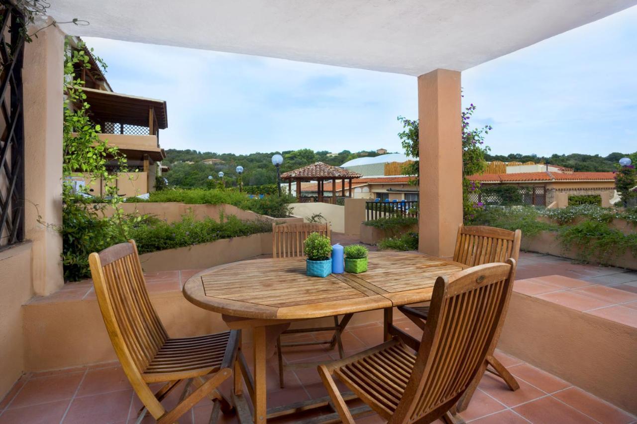 Residence Bougainvillae Liscia di Vacca Luaran gambar