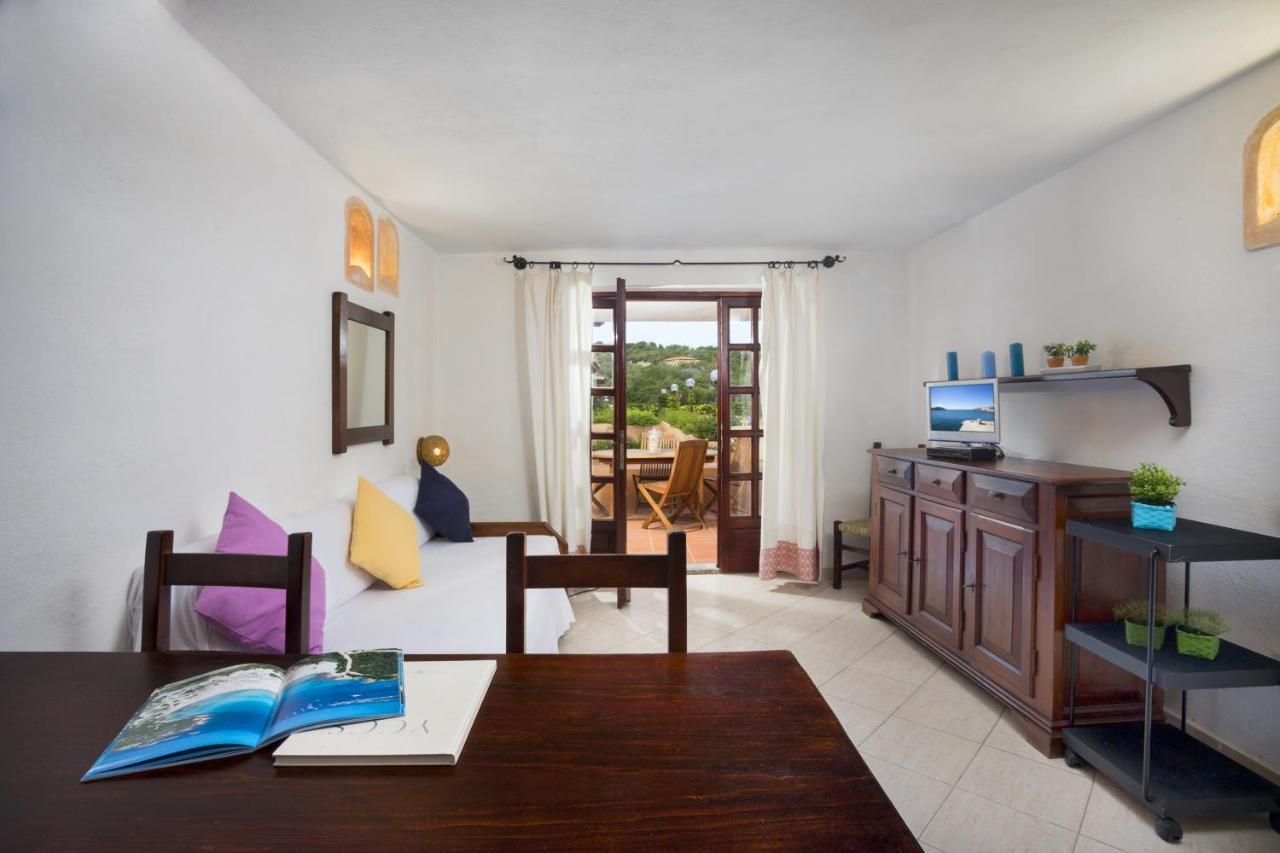 Residence Bougainvillae Liscia di Vacca Luaran gambar