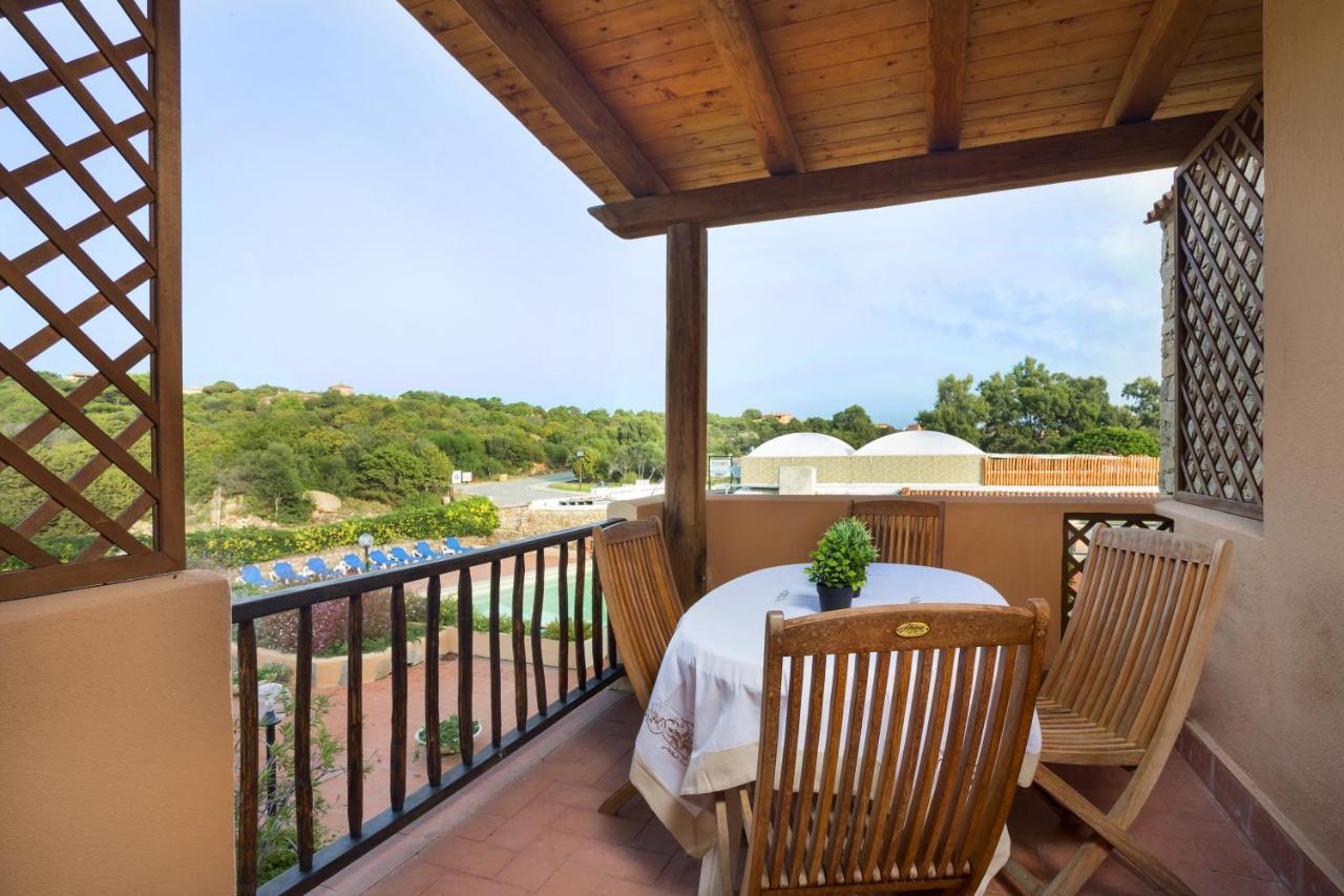 Residence Bougainvillae Liscia di Vacca Luaran gambar