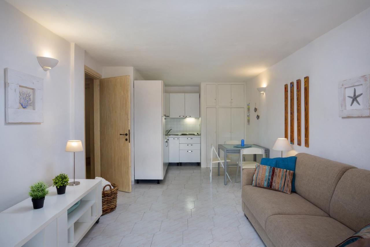 Residence Bougainvillae Liscia di Vacca Luaran gambar