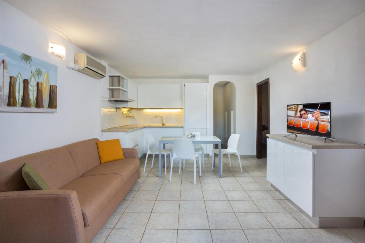 Residence Bougainvillae Liscia di Vacca Luaran gambar