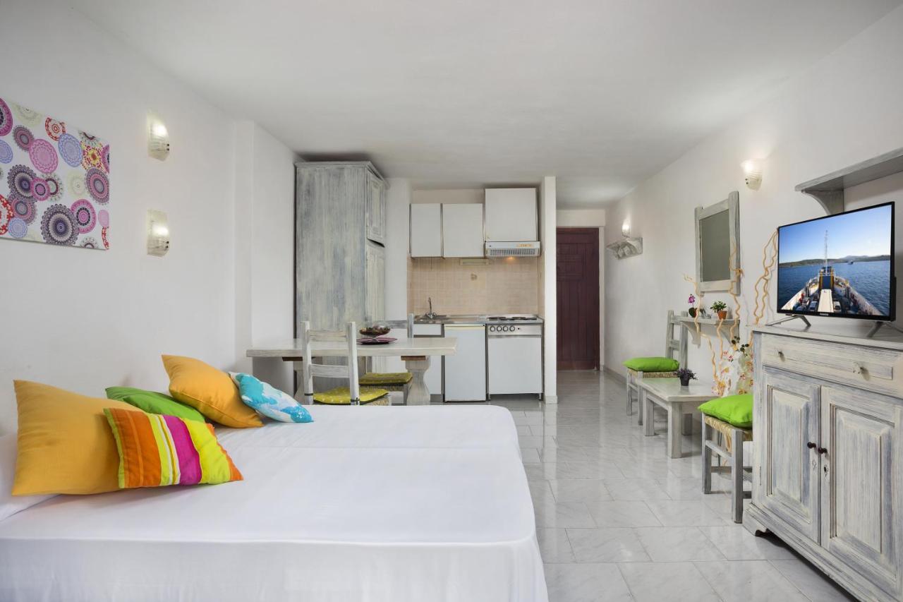 Residence Bougainvillae Liscia di Vacca Luaran gambar