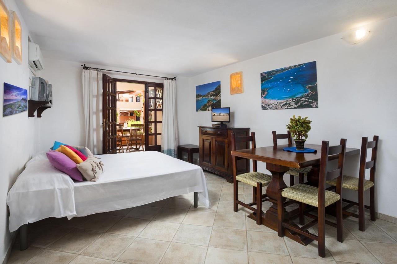 Residence Bougainvillae Liscia di Vacca Luaran gambar