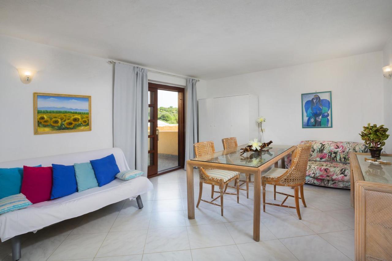 Residence Bougainvillae Liscia di Vacca Luaran gambar